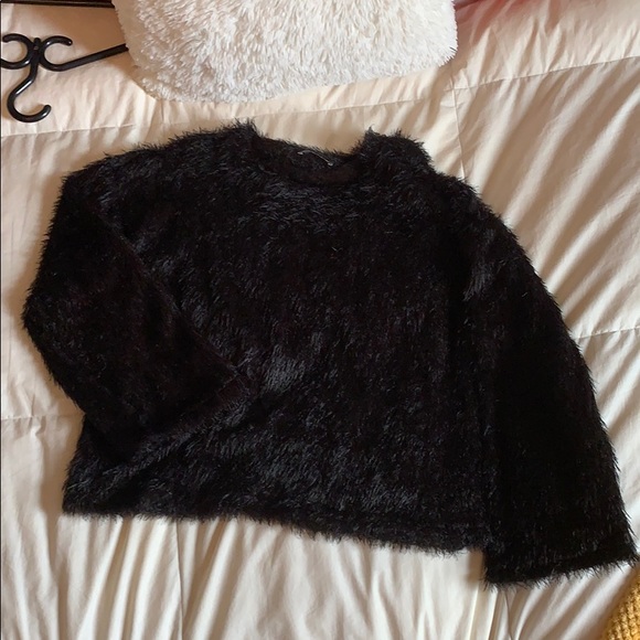 Zara fluffy sweater - Picture 1 of 5